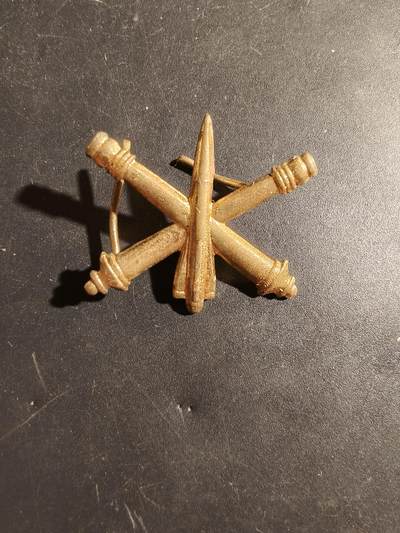 老王徽章第180期 - 比利时防空炮兵贝雷帽徽