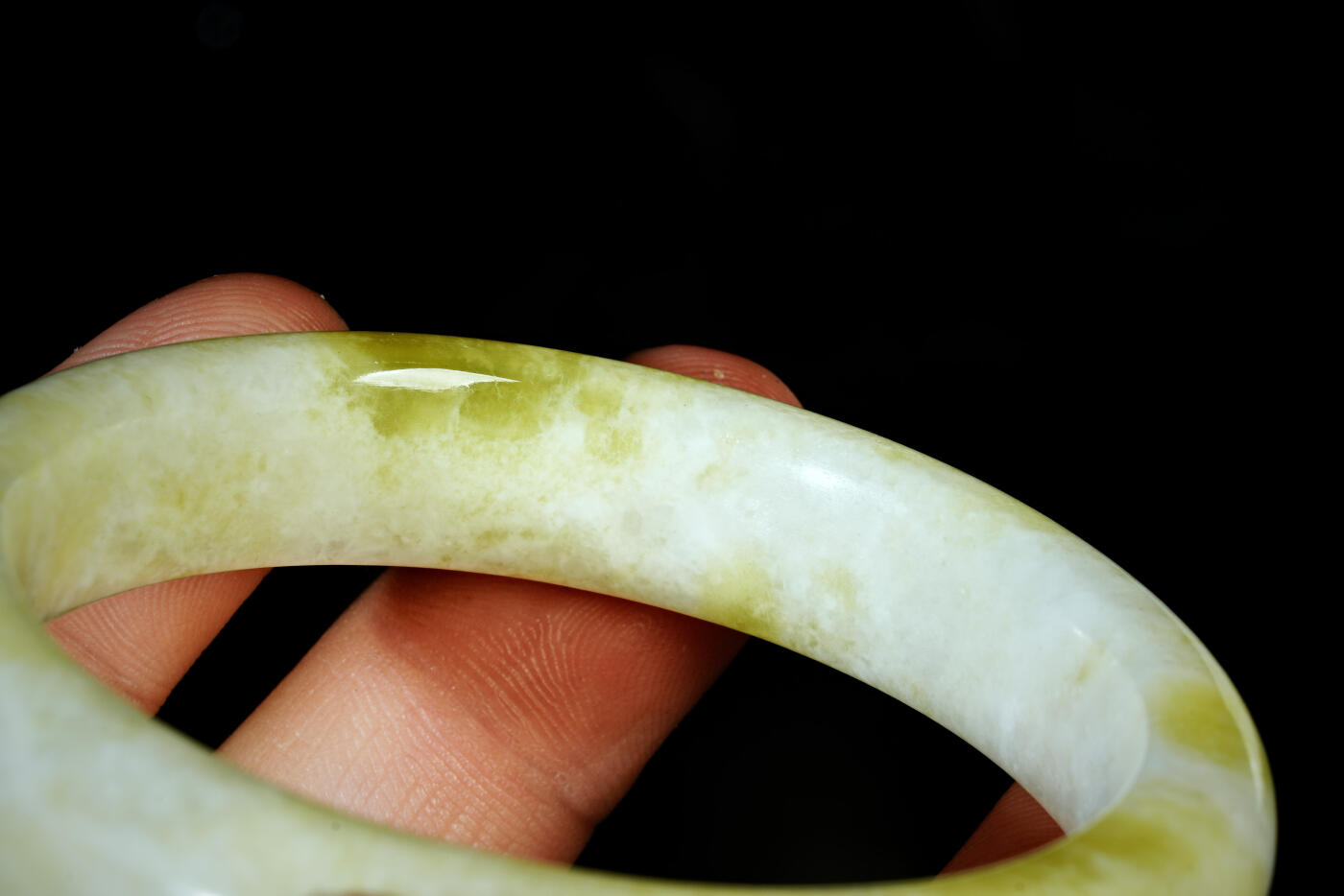 上海都达杂项专场二十一（全场包邮） 天然蓝田玉贵妃手镯90-56