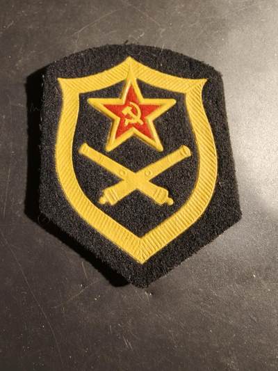 老王徽章第180期 - 苏联导弹兵与炮兵臂章