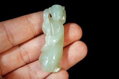 上海都达杂项专场四十七【全场包邮】  和田玉雕童子摆件90-81