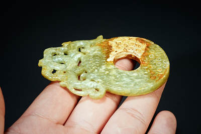 上海都达杂项专场四十七【全场包邮】  古玉龙凤玉璧90-67