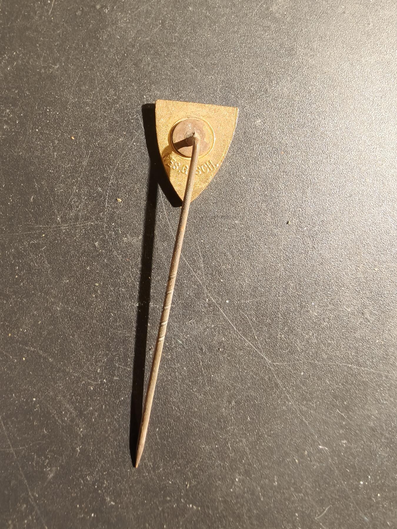 老王徽章第180期 德国基夫霍伊泽老兵协会针插