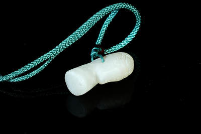 上海都达杂项专场四十七【全场包邮】  天然和田玉精雕《马到成功》挂件90-96