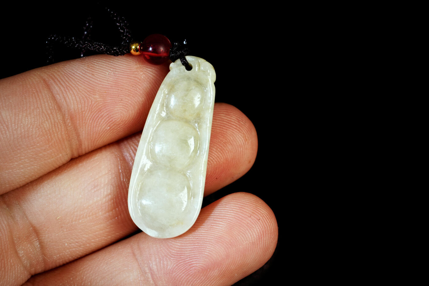 上海都达杂项专场二十八【全场包邮】 天然和田玉精雕《福豆》挂件90-97