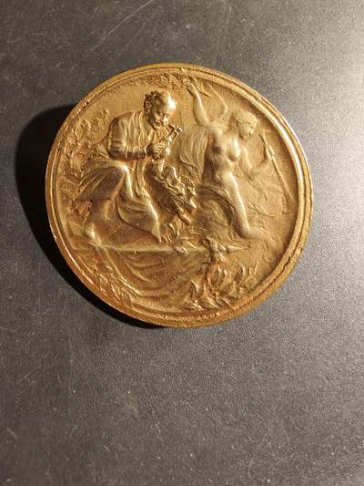 老王徽章第180期 - 法国小型制造商和发明家协会镀金大铜章    单面    直径50mm     重量47.4g