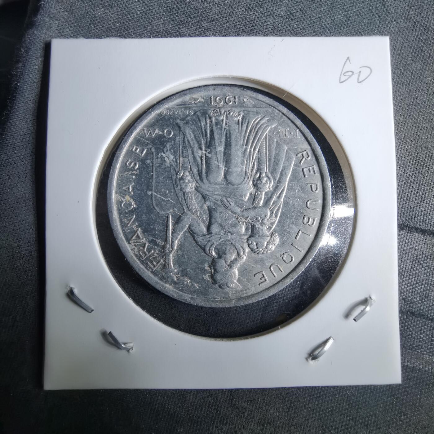 沼泽如烟--第985场 法属波利尼西亚1991年5法郎