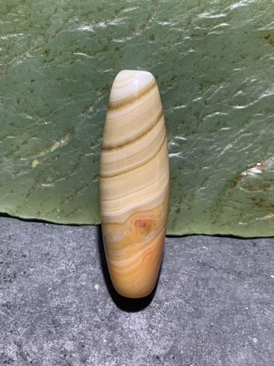 高玉化缠丝玛瑙随形通货桶珠一个