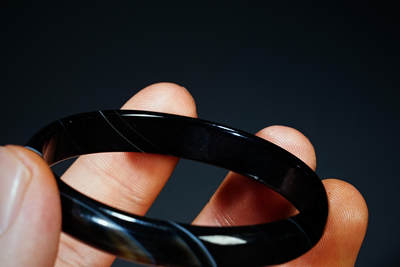 上海都达杂项专场四十七【全场包邮】  天然黑玛瑙手镯 附鉴定证书90-59