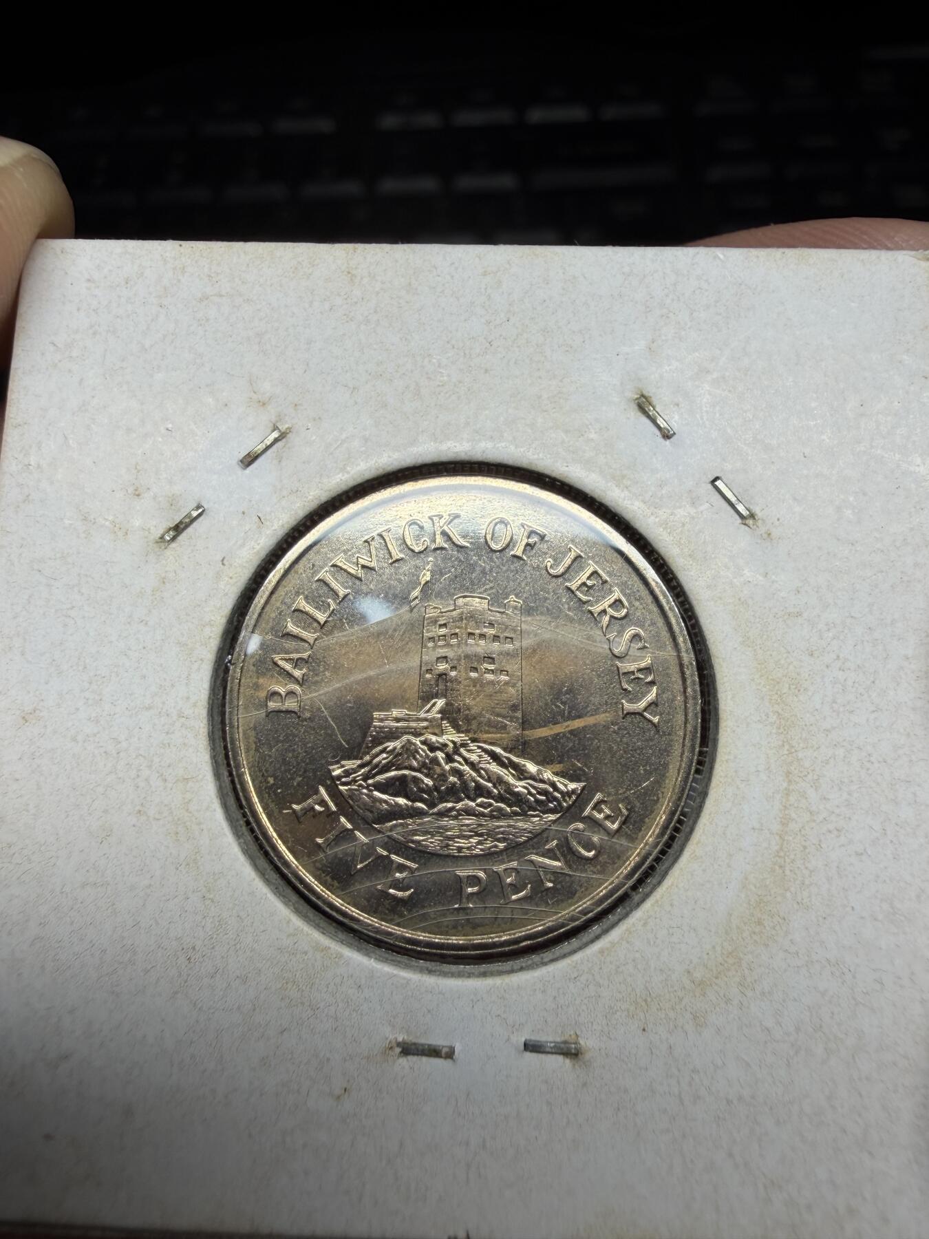 2025年集古藏今外币拍卖第二期-第4场—（总第304拍），可以寄存60天，满160元包邮。 1983年泽西5便士