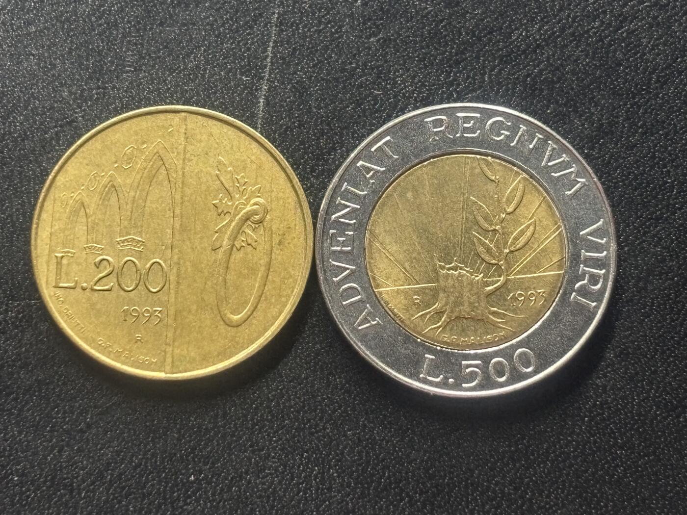 邮泉阁限时拍卖第四十一场（硬币在国外。请付邮费6元。） 圣马力诺1993年2枚