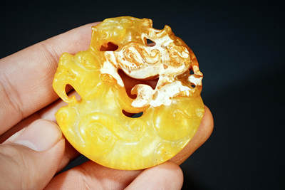 上海都达杂项专场四十七【全场包邮】  古玉子母貔貅挂件90-69