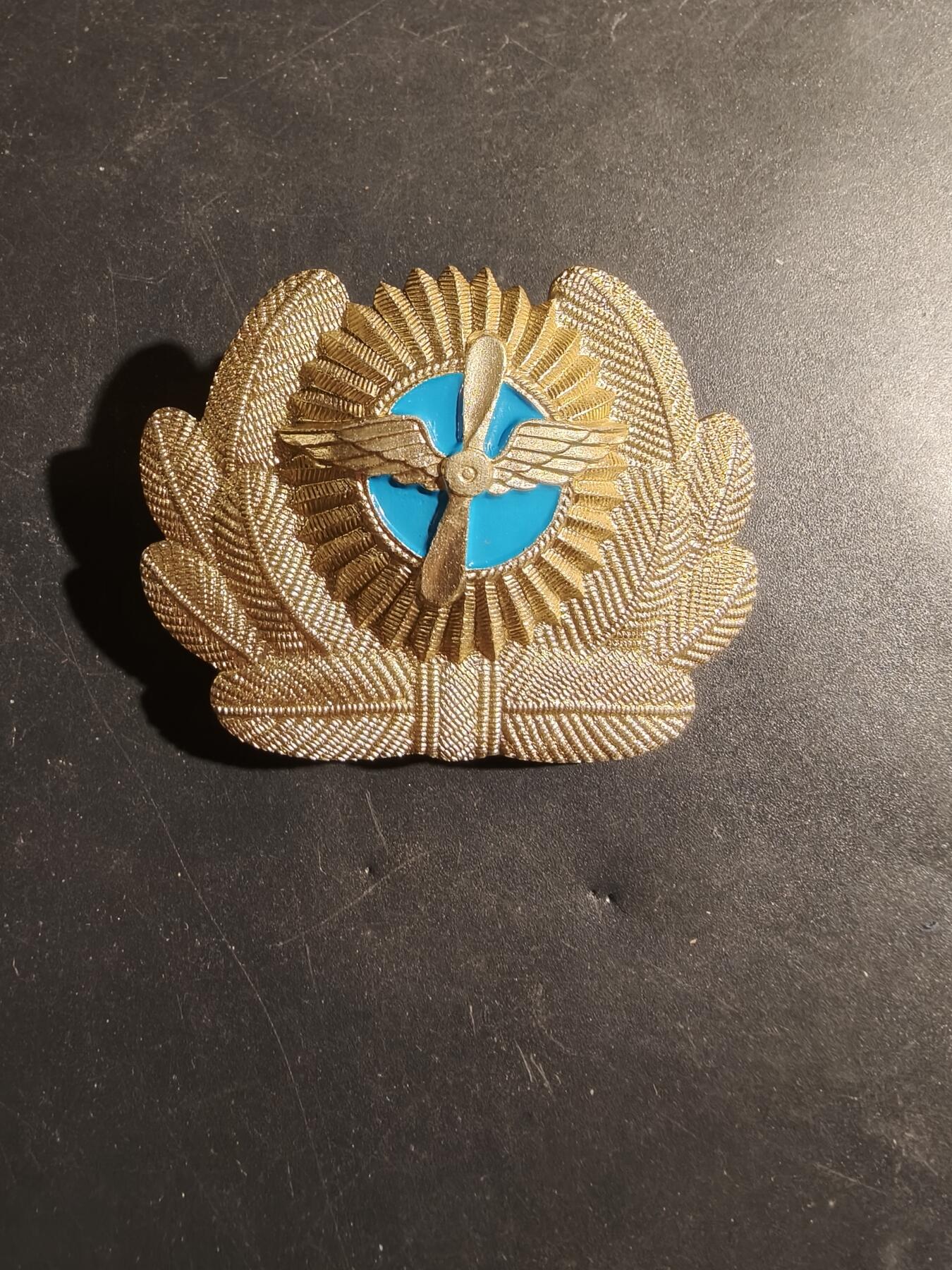 老王徽章第180期 苏联民航飞行员大檐帽帽徽