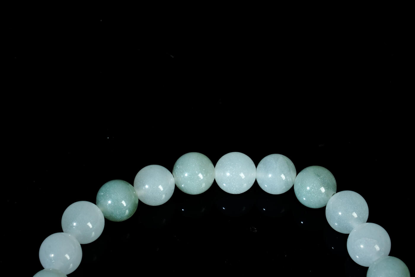 上海都达杂项专场二十八【全场包邮】 石英岩玉0.9圆珠手串 附鉴定证书