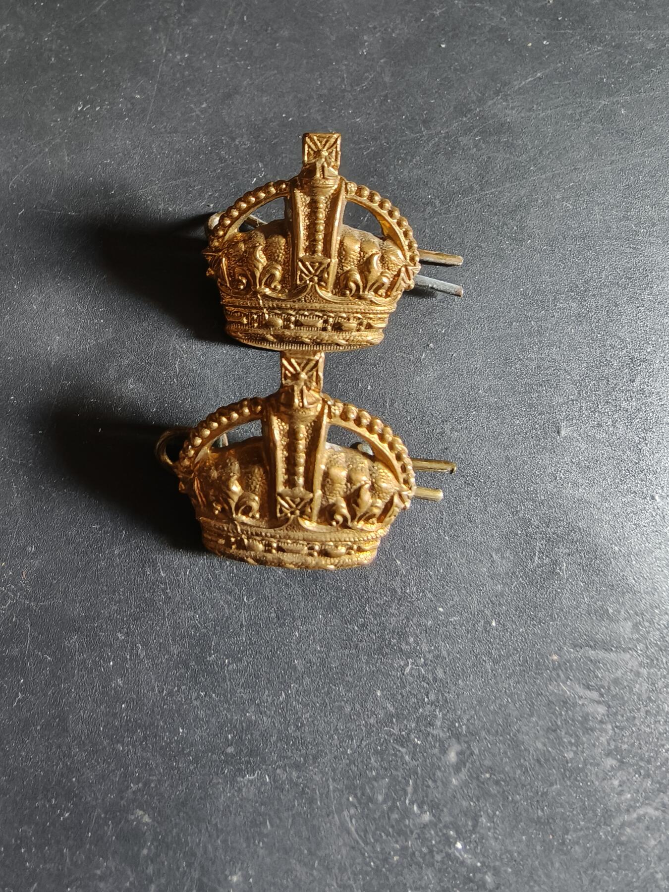 老王徽章第180期 英国军衔配饰一组  都铎王冠    一战时期