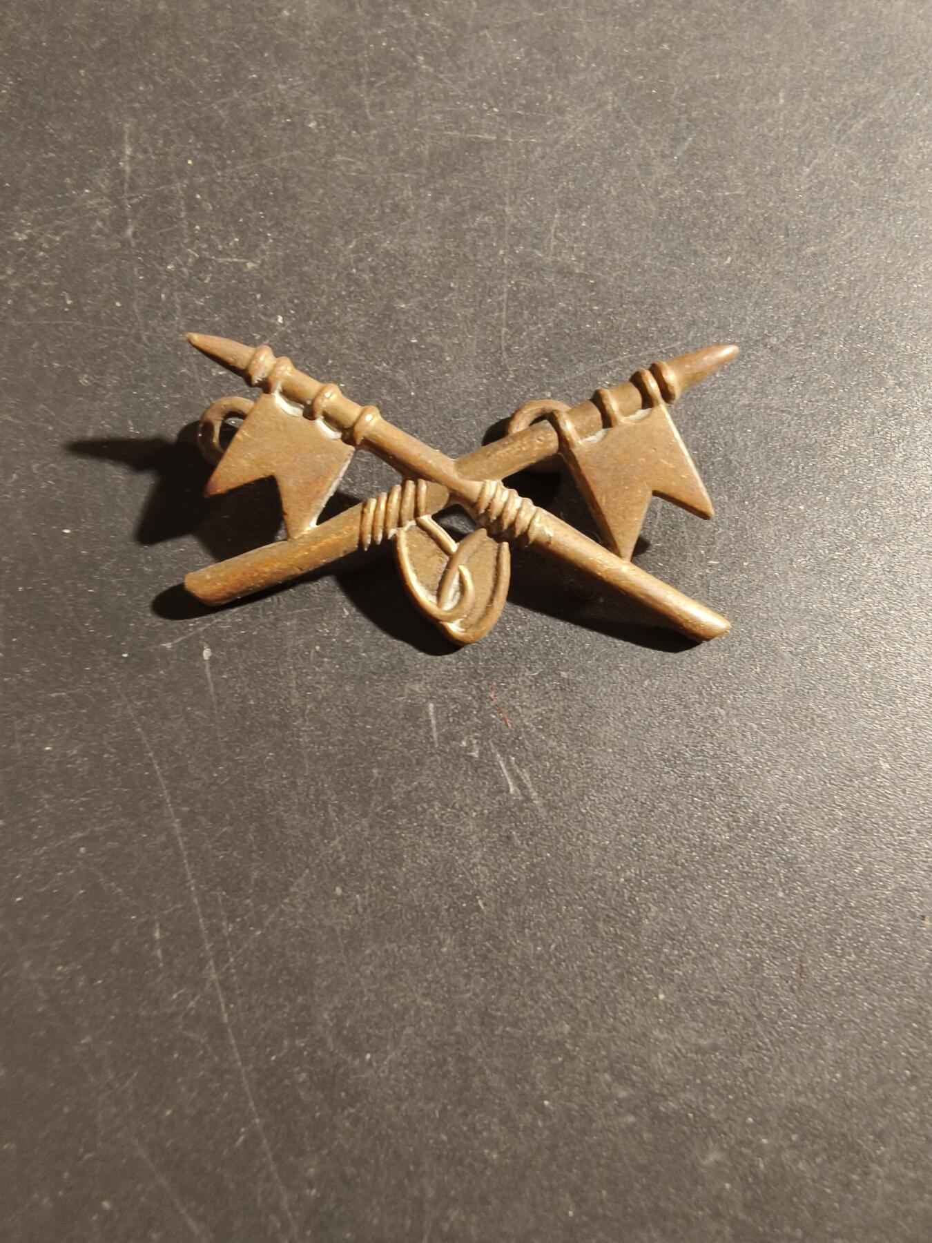 老王徽章第180期 比利时皇家枪骑兵领章