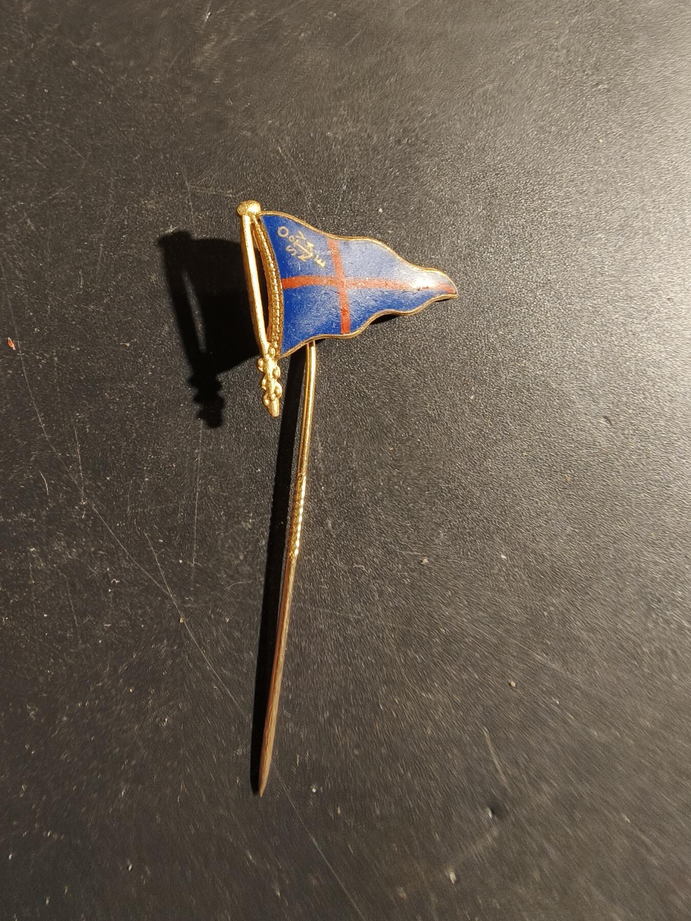 老王徽章第180期 德国游艇俱乐部针插