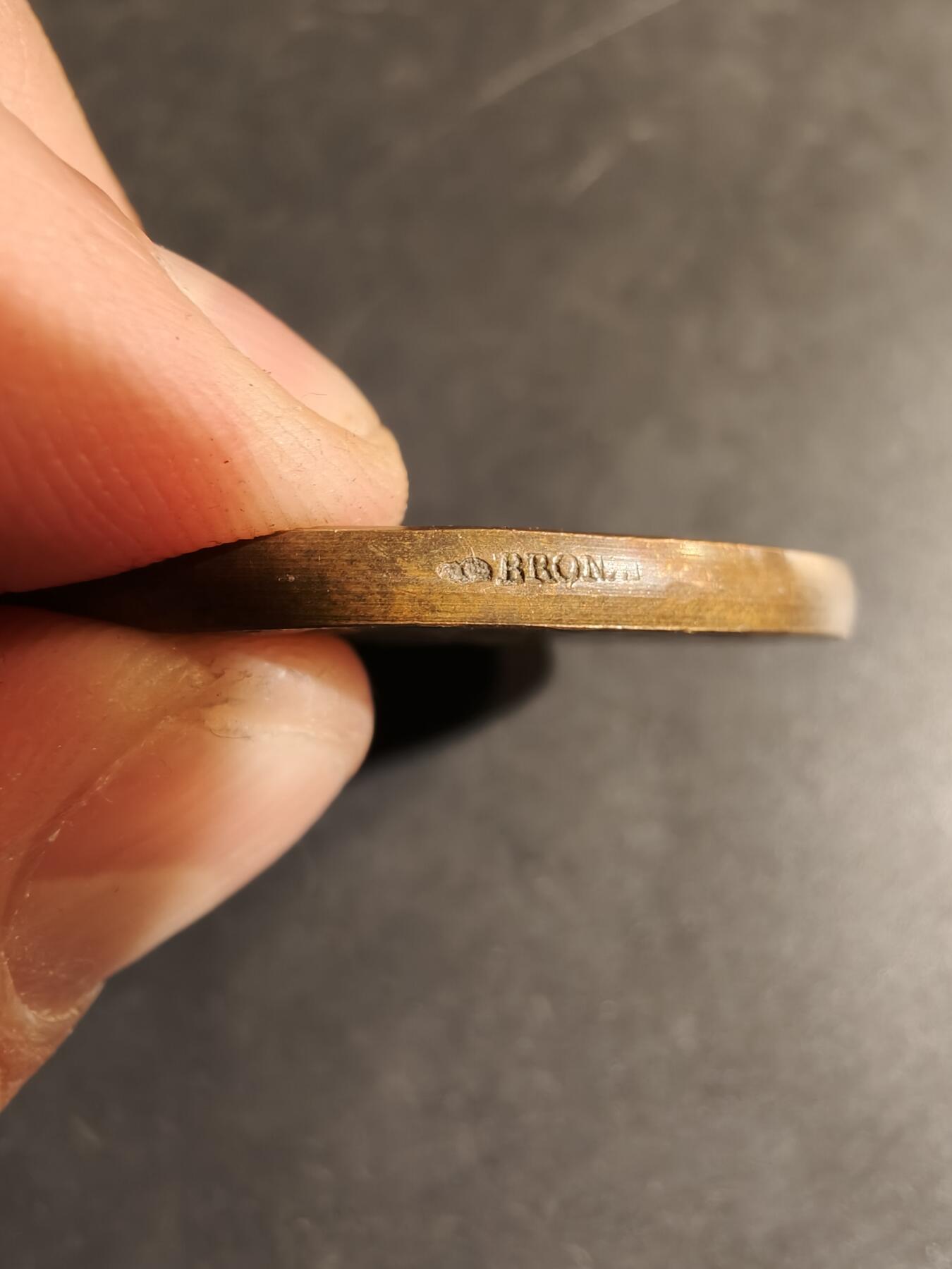 老王徽章第180期 法国畜牧业协会大铜章    大师Dropsy作品    直径44mm    重量44.4g