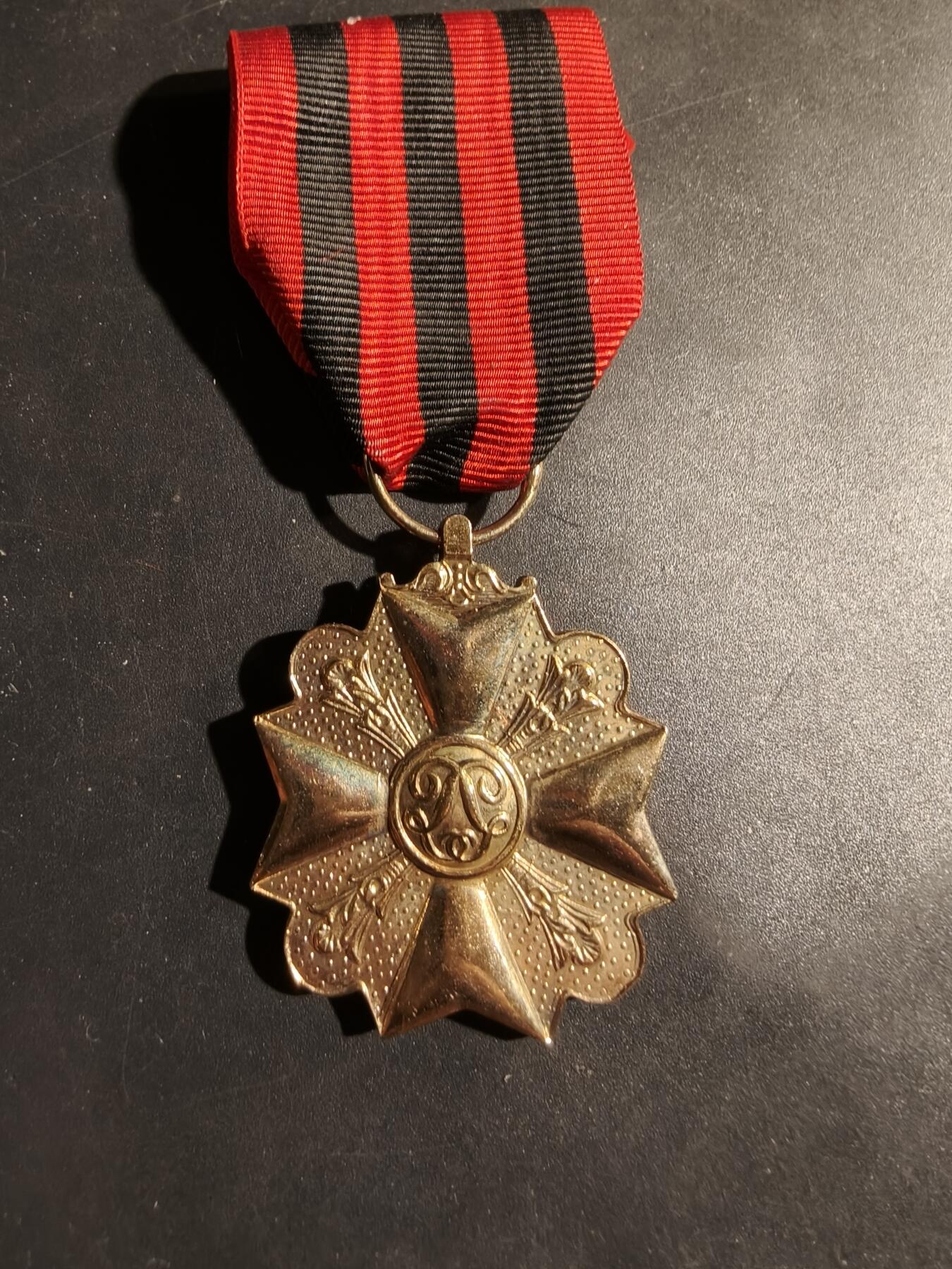 老王徽章第180期 比利时金级民事功绩奖章