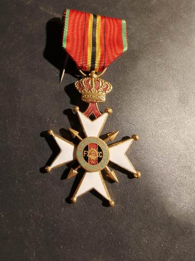 老王徽章第180期 - 比利时二战国家战斗人员联盟奖章