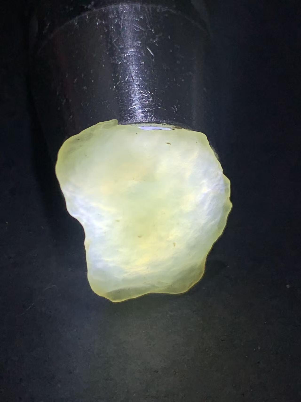 新疆戈壁料风化纹和田玉青白玉小原石一颗