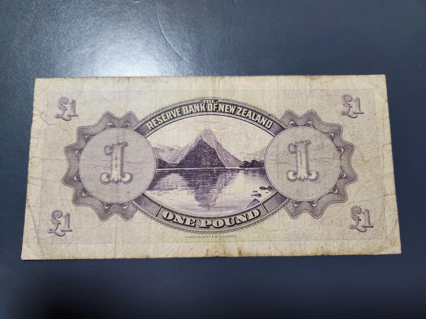 2月5号晚上8点 外国纸币自动截拍第18场 新西兰 1934年1镑 原票 新西兰精品稀少