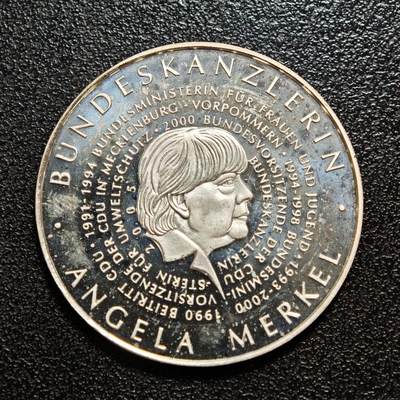 【德藏】世界币章拍卖第164期（拍品征集中~欢迎藏友联系） - 德国巴伐利亚造币厂前总理安格拉·默克尔纪念章 直径约：32.4mm；重约：9.2g