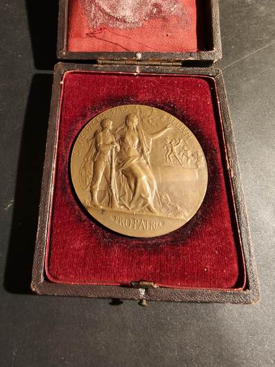 老王徽章第180期 - 法国战争部战争准备大铜章     原盒     直径50mm    重量66.5g