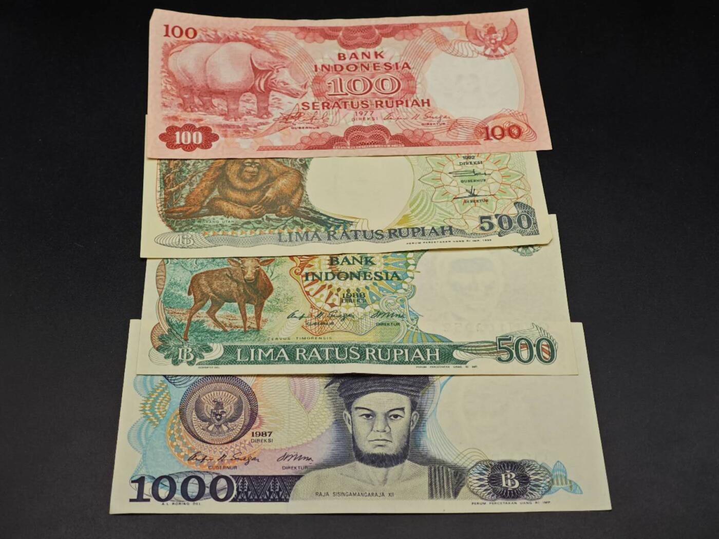 【淘币小摊】实时拍第八百六十四拍   无佣金纸币福利场   年前最后一周 之前的预留小年前全部发出 请更换最新收货地址 