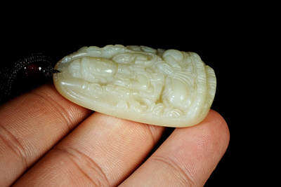 上海都达杂项专场四十七【全场包邮】  天然和田玉精雕《千手观音》挂件90-88