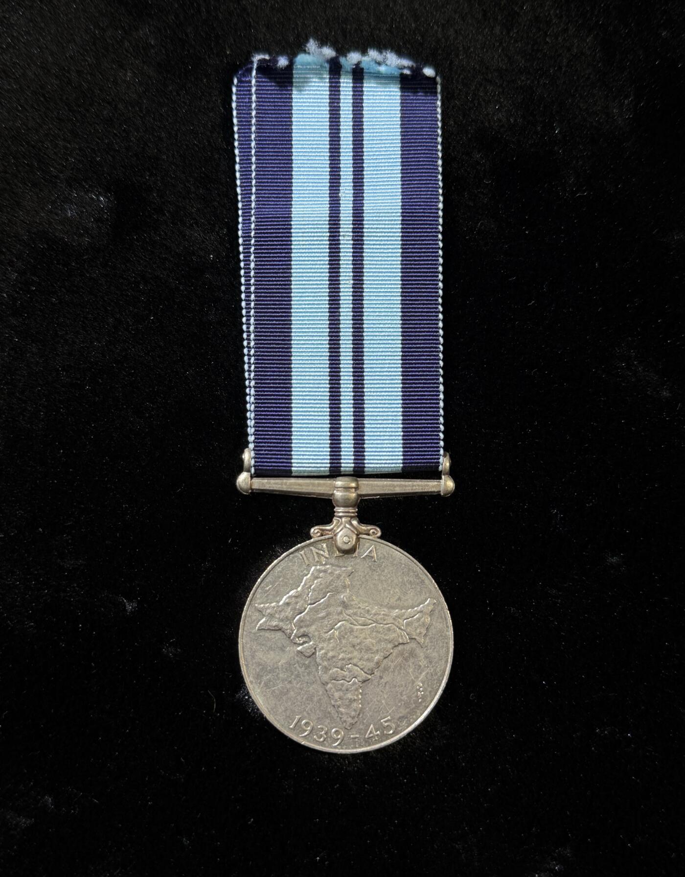 欢庆春节！戎马世界章牌大赏第111期春节大拍 英国二战印度服役奖章