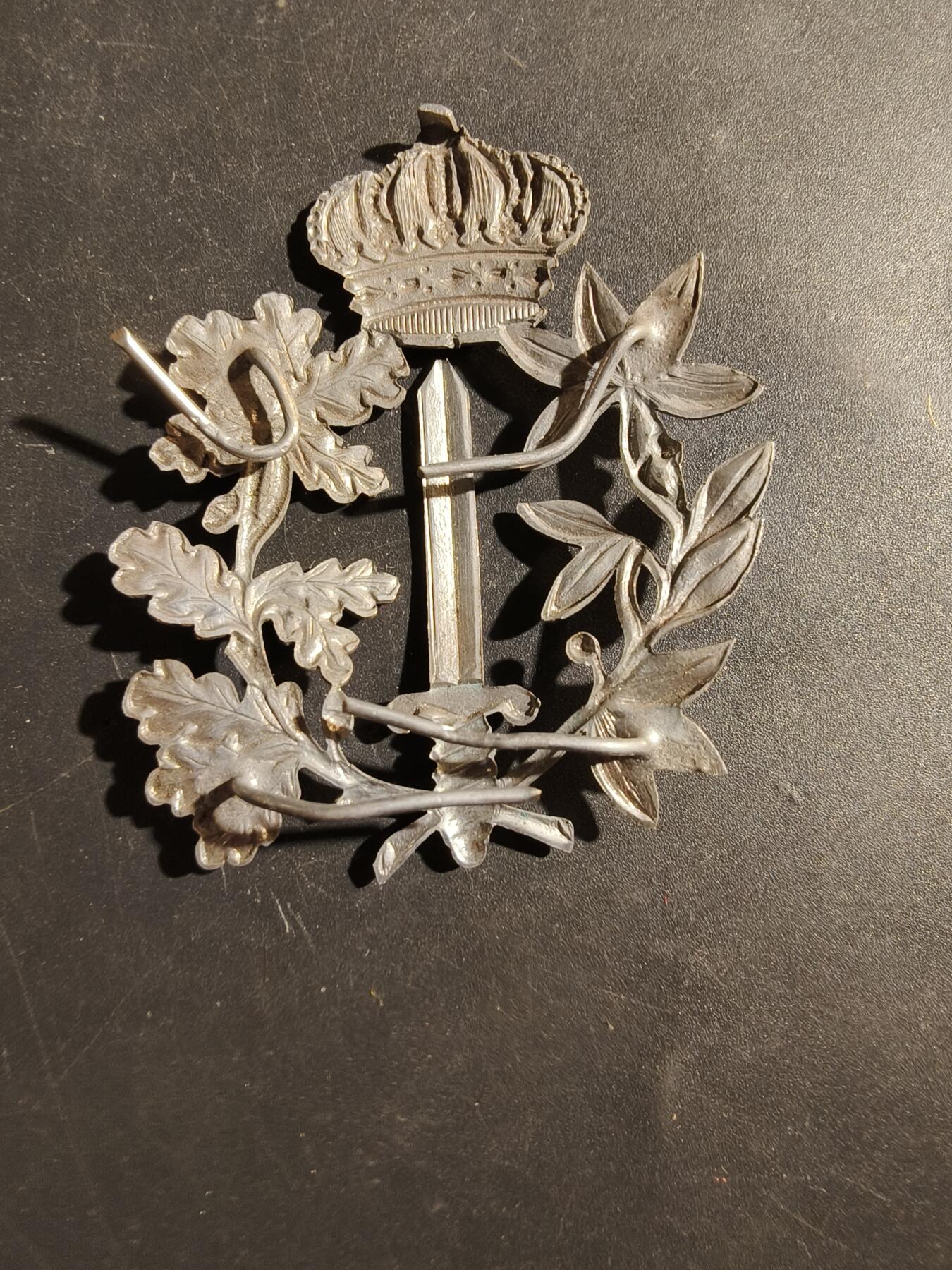 老王徽章第180期 比利时皇家警察礼服帽徽    早期大尺寸