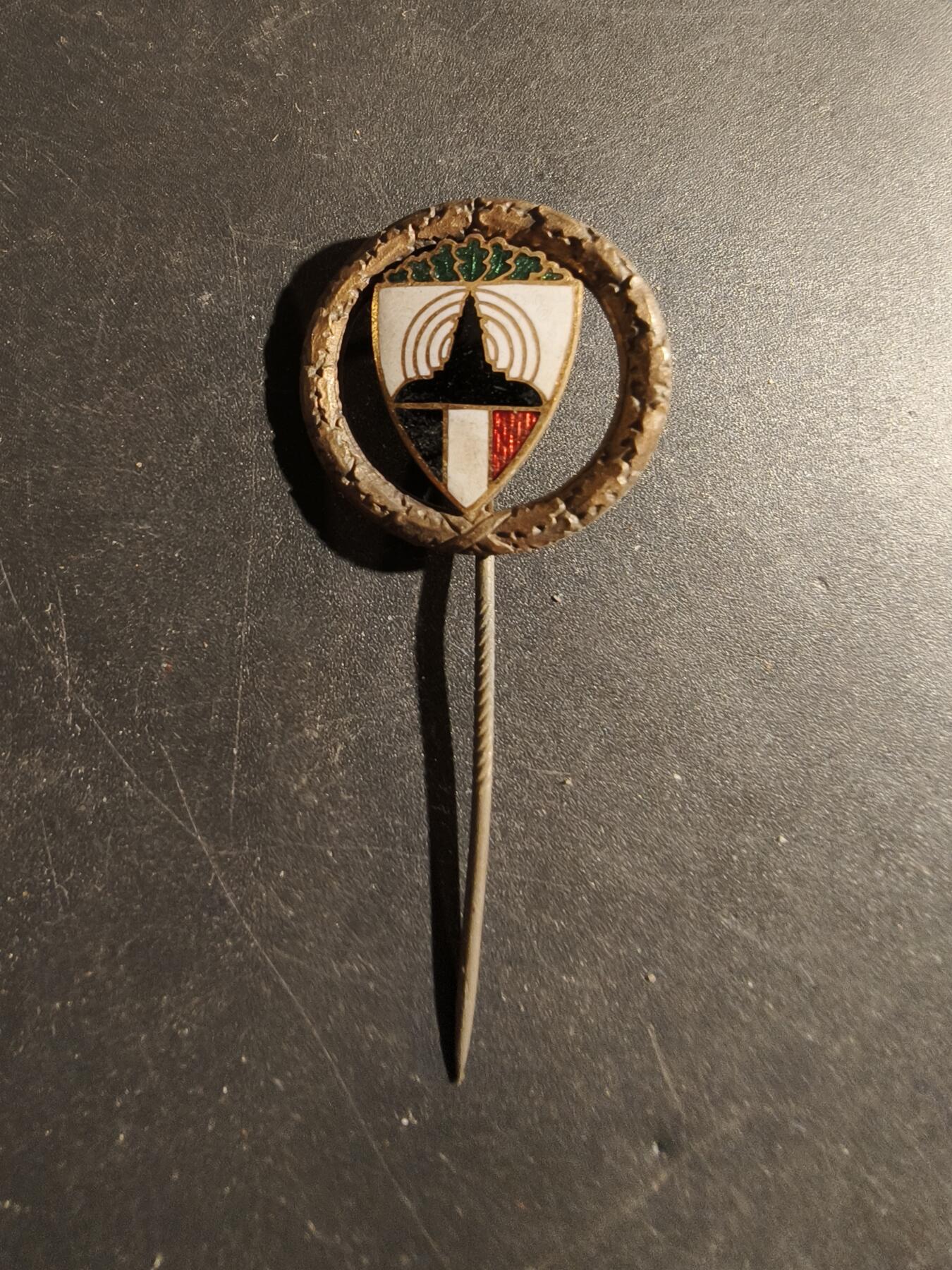 老王徽章第180期 德国基夫霍伊泽老兵协会针插