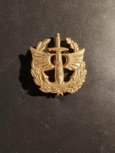 老王徽章第180期 - 比利时皇家士官学校贝雷帽徽