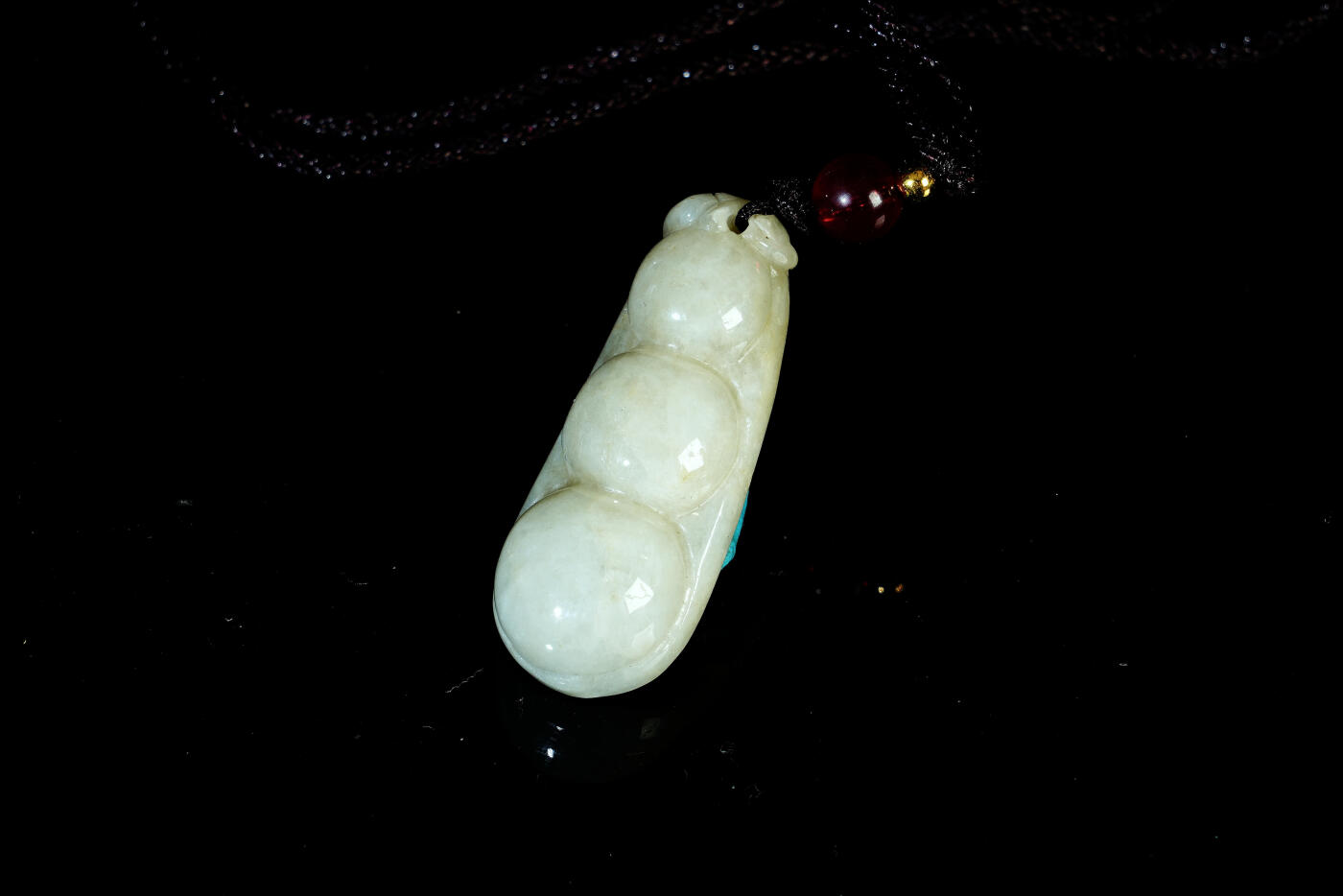 上海都达杂项专场二十八【全场包邮】 天然和田玉精雕《福豆》挂件90-97