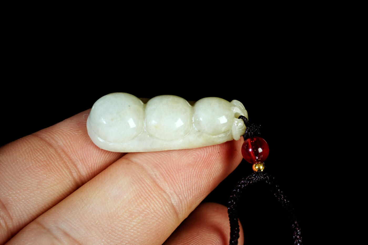 上海都达杂项专场二十八【全场包邮】 天然和田玉精雕《福豆》挂件90-97