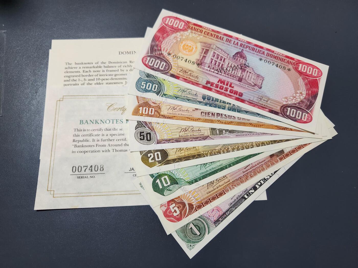 2月4号晚上8点 外国纸币自动截拍第17场 样票全新全套