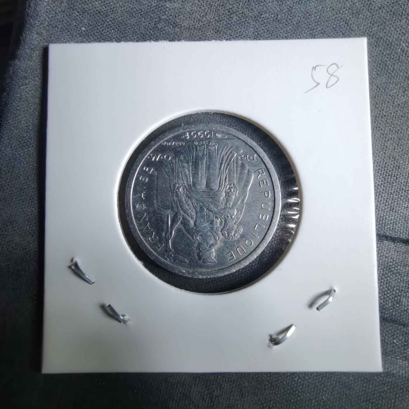 沼泽如烟--第985场 法属波利尼西亚1999年1法郎