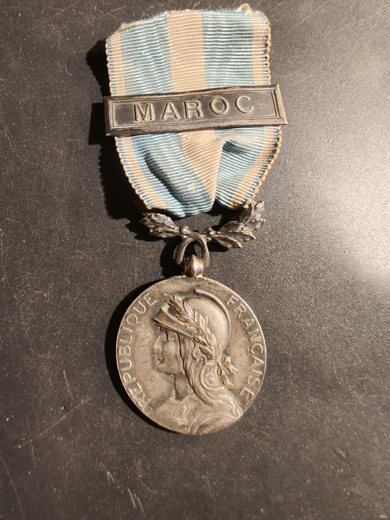 老王徽章第180期 法国殖民奖章    摩洛哥勋条    950银    19.8g