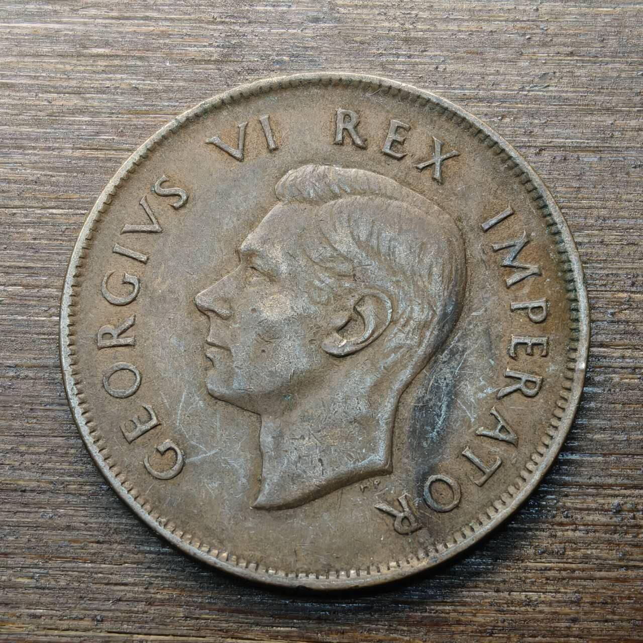 【铜匠收藏】★第146★散币专场 不寄存，30包邮。不满30元，支付5元运费。《接受代拍 代送NGC评级》 46【无寄存】南非 1941年 1便士 乔六