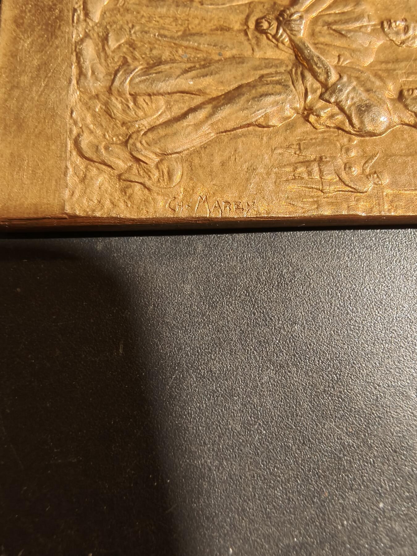 老王徽章第180期 法国互助会方形大铜章     象征着工业的协作和团结     G.Marey作品     尺寸37×52mm     重量31.8g