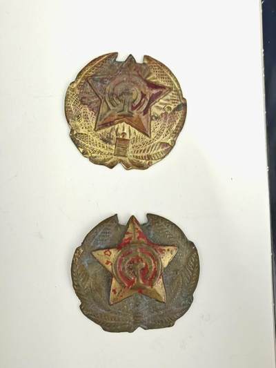 老帽徽2个 - 老帽徽2个