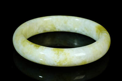 上海都达杂项专场四十七【全场包邮】  天然蓝田玉贵妃手镯90-56