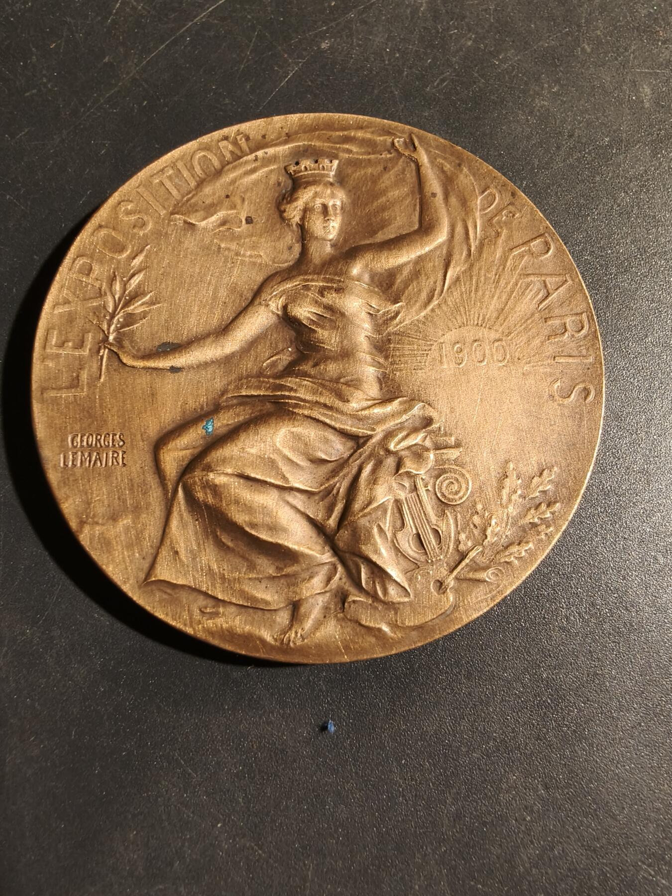 老王徽章第180期 法国巴黎1900博览会大铜章     大师Lemaire作品     直径54mm     重量72.6g