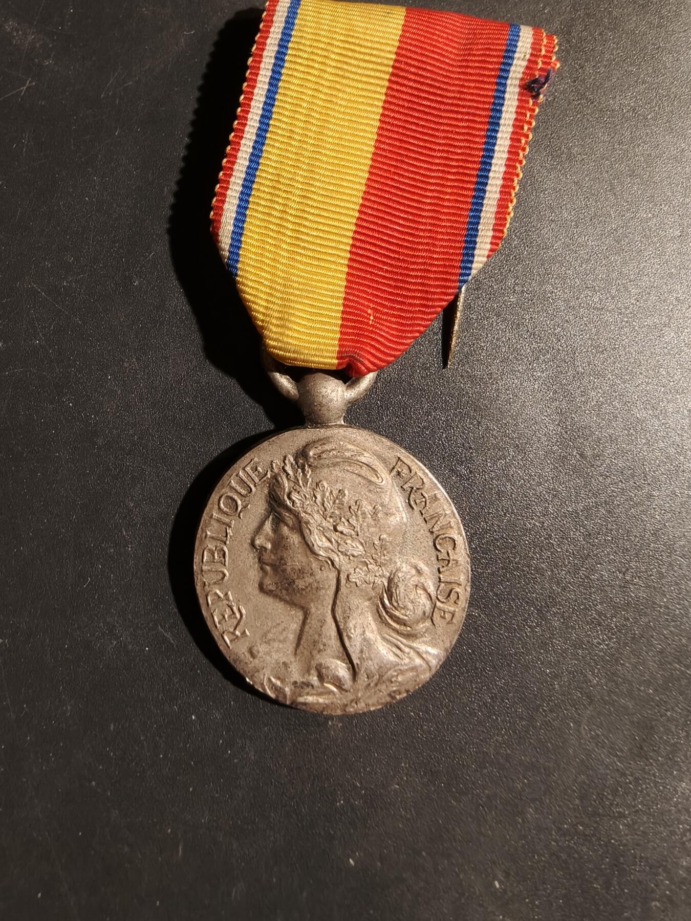 老王徽章第180期 法国摩泽尔省音乐协会奖章   早期版