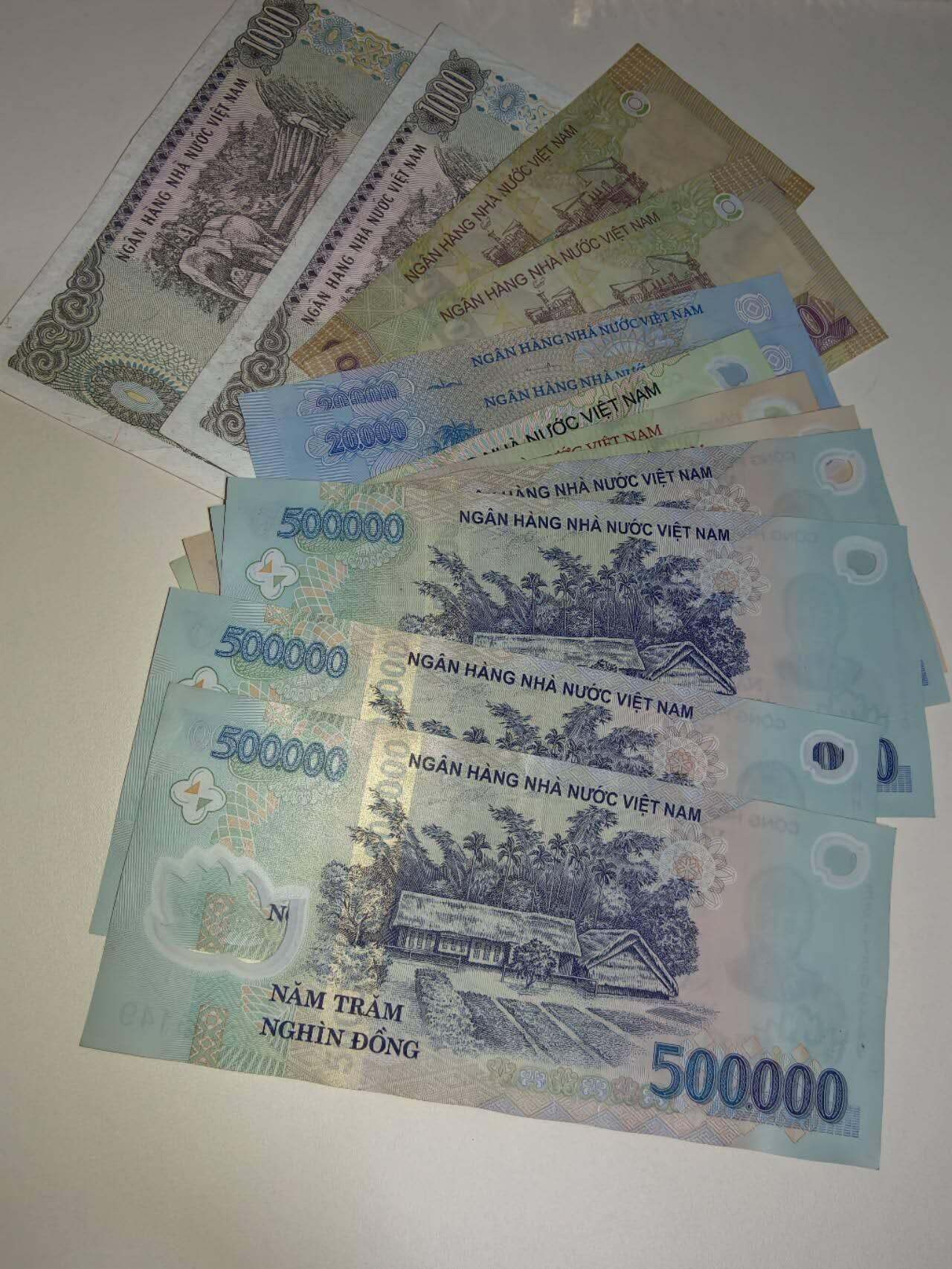 春节钱币瓷器清货捡漏拍场