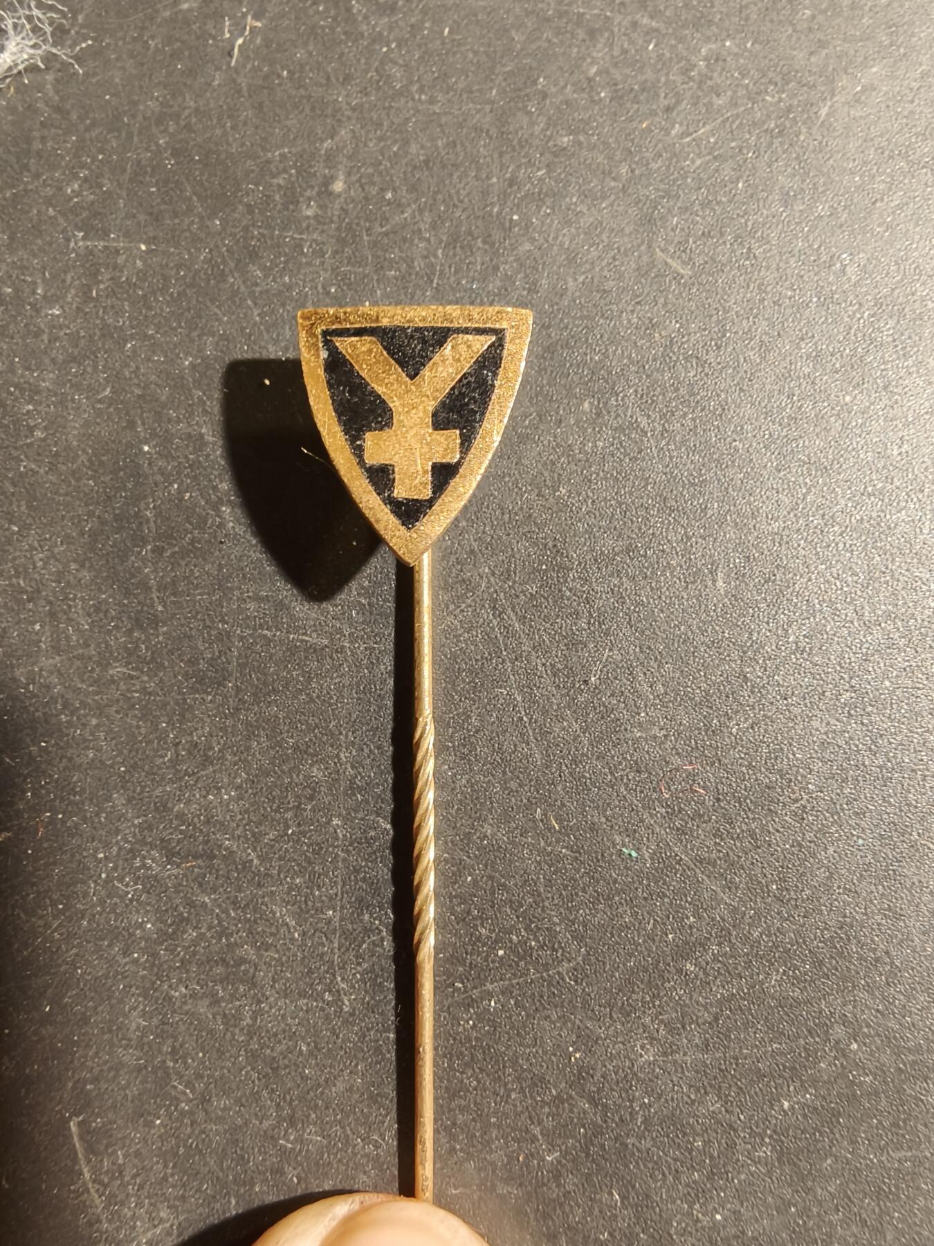 老王徽章第180期 德国第16装甲师针插