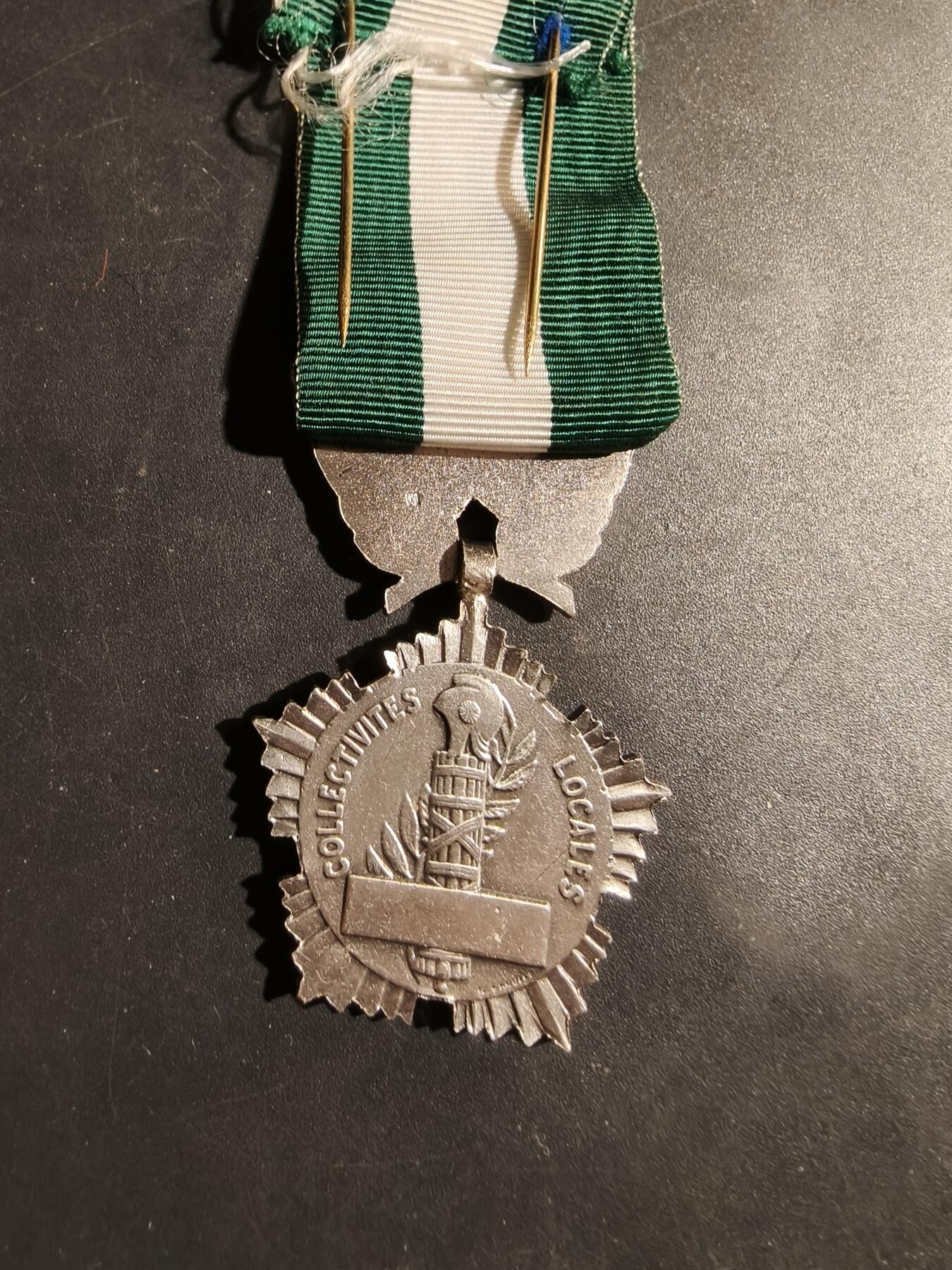 老王徽章第180期 法国银级地方嘉奖奖章