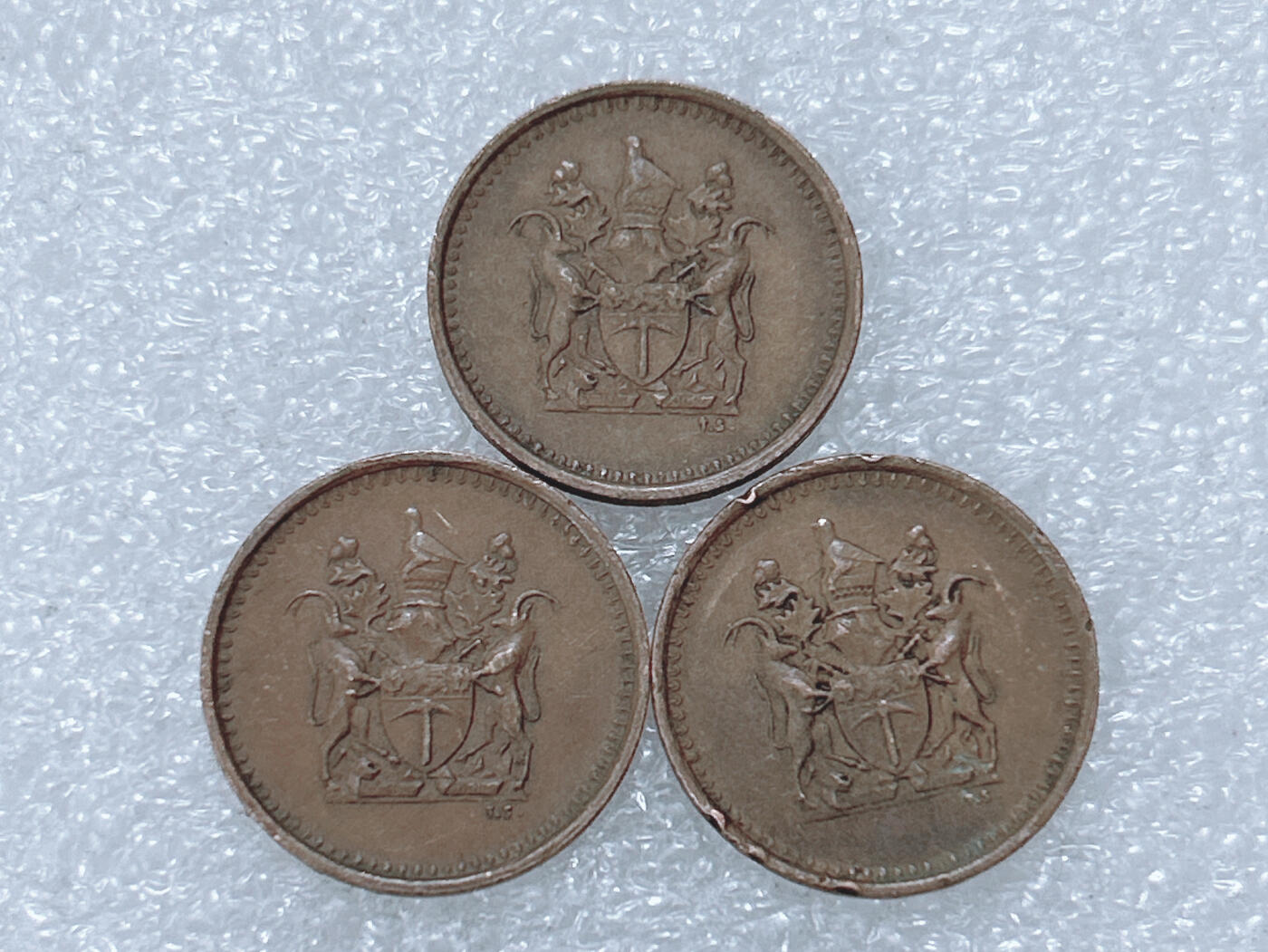 第一海外回流一元起拍收藏 散集专场  第299期 罗得西亚1970年1分铜币 3枚