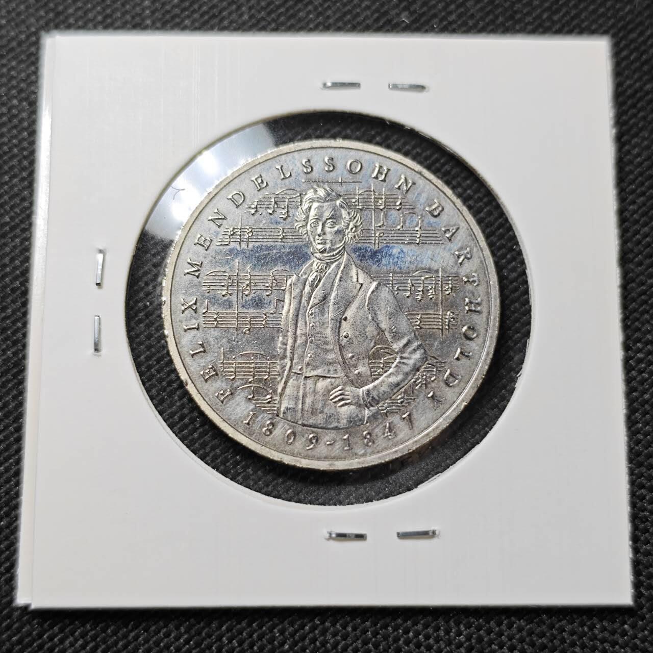 KK钱币收藏小铺  第399期  百期特拍（四拍之三）2月预留时间 周末发货  1984德国5马克纪念币 好品