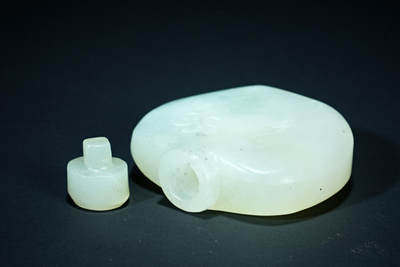 上海都达杂项专场四十七【全场包邮】  古玉鼻烟壶90-62